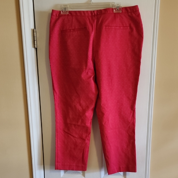 Worthington Hot Pink Capris Womens Bottoms Size 12 - Picture 4 of 4